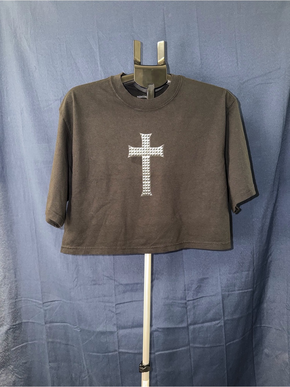 Ninth Hall Black Cropped Graphic Tee (L)